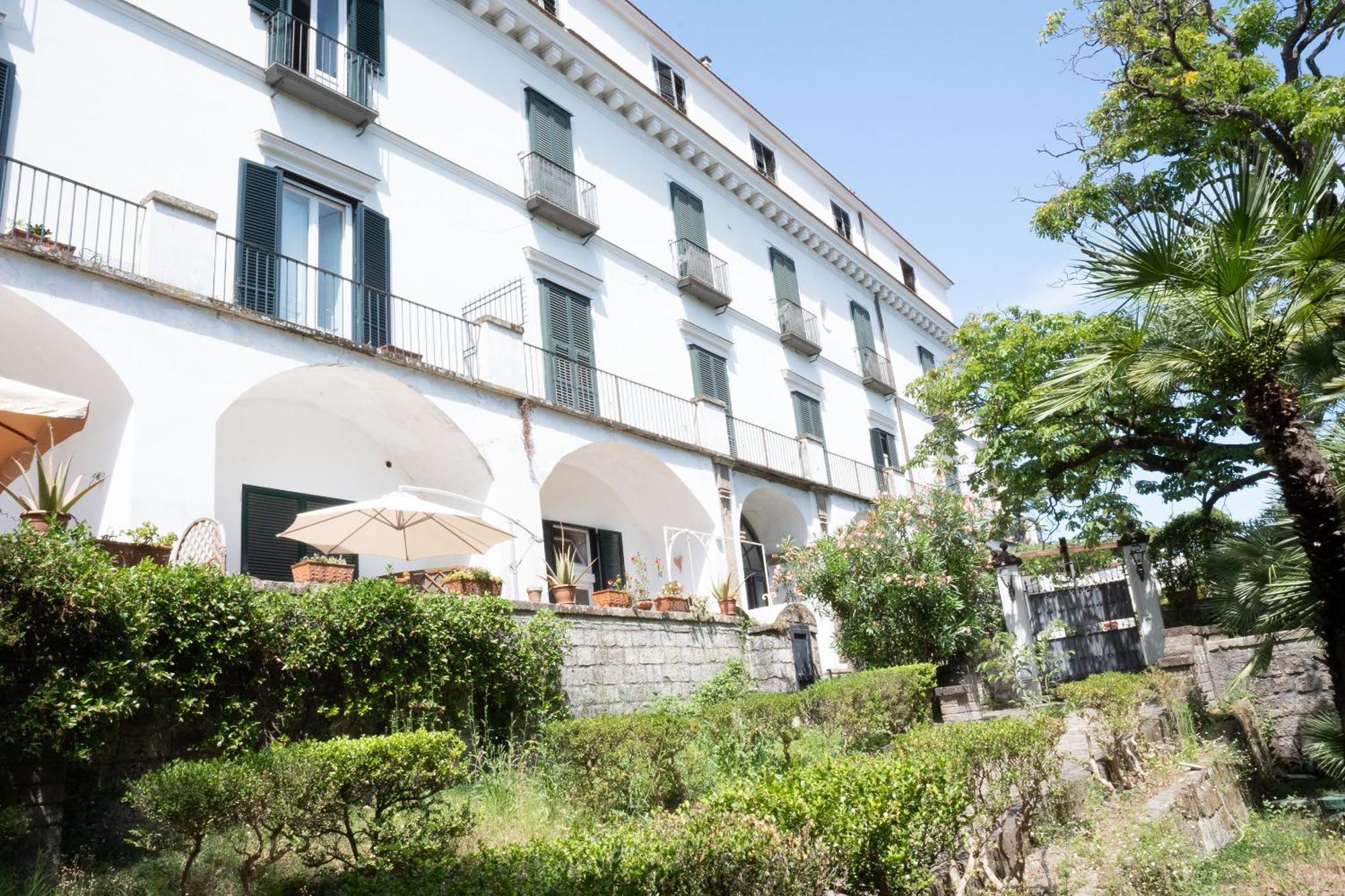 Casa Enzina Hotel Sorrento Ngoại thất bức ảnh